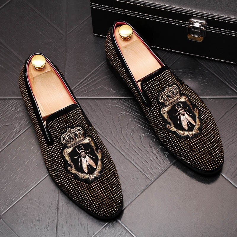 Men's Casual Summer Shoes Pointed Toe Embroidery Rhinestone Shoes BENNYS 