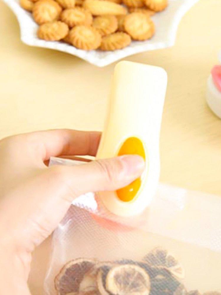 Mini Portable Food Sealer Snack Bag Clip Hot Sealer Kitchen Store Appliances BENNYS 